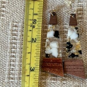 Elegant Gold and Black Dangle Earrings